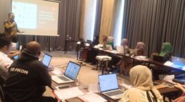 Anggota komisioner Badan Nasional Sertifikasi Profesi (BNSP), NS Aji Martono, narasumber Diskusi Sertifikasi yang diselenggarakan oleh Lembaga Sertifikasi Profesi Teknologi Informasi dan Komunikasi (LSP TIK) Global di Hotel Ibis Style, Bogor (28/5/24).