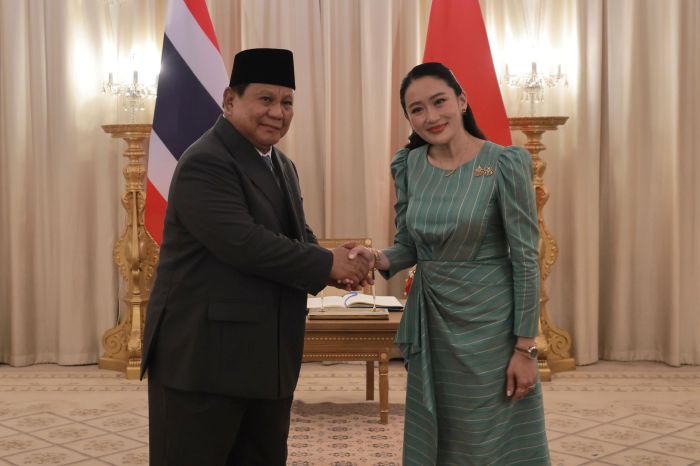 Presiden Prabowo Subianto dan Perdana Menteri Paetongtarn Shinawatra saat penandatanganan MoU kerja sama bilateral di bidang kesehatan Indonesia - Thailand, Senin, 19 Mei 2025. (Dok. Tim Komunikasi Prabowo Subianto)